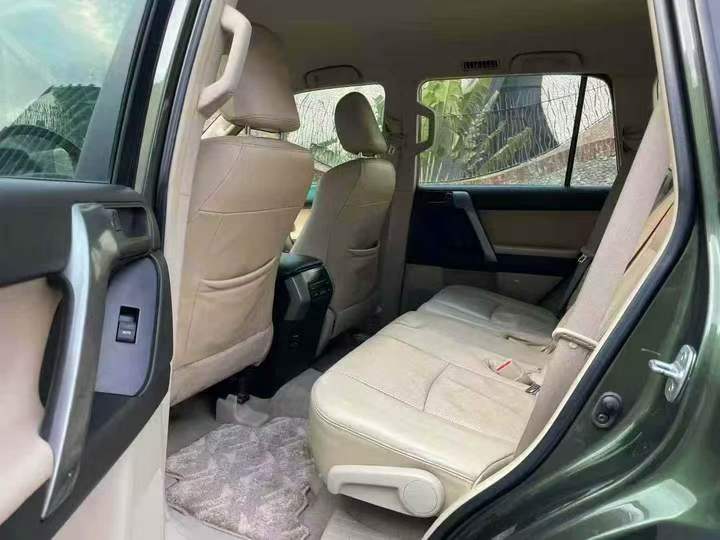 深圳13年丰田普拉多5