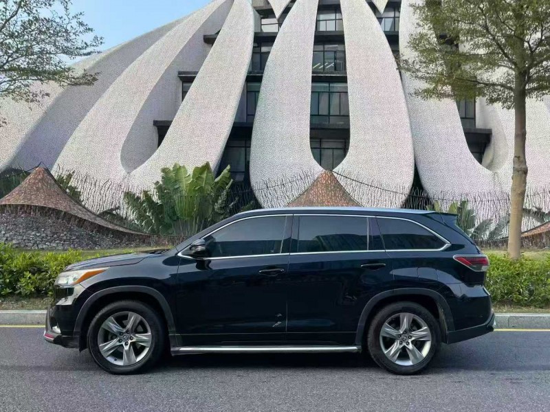 深圳17年丰田汉兰达7