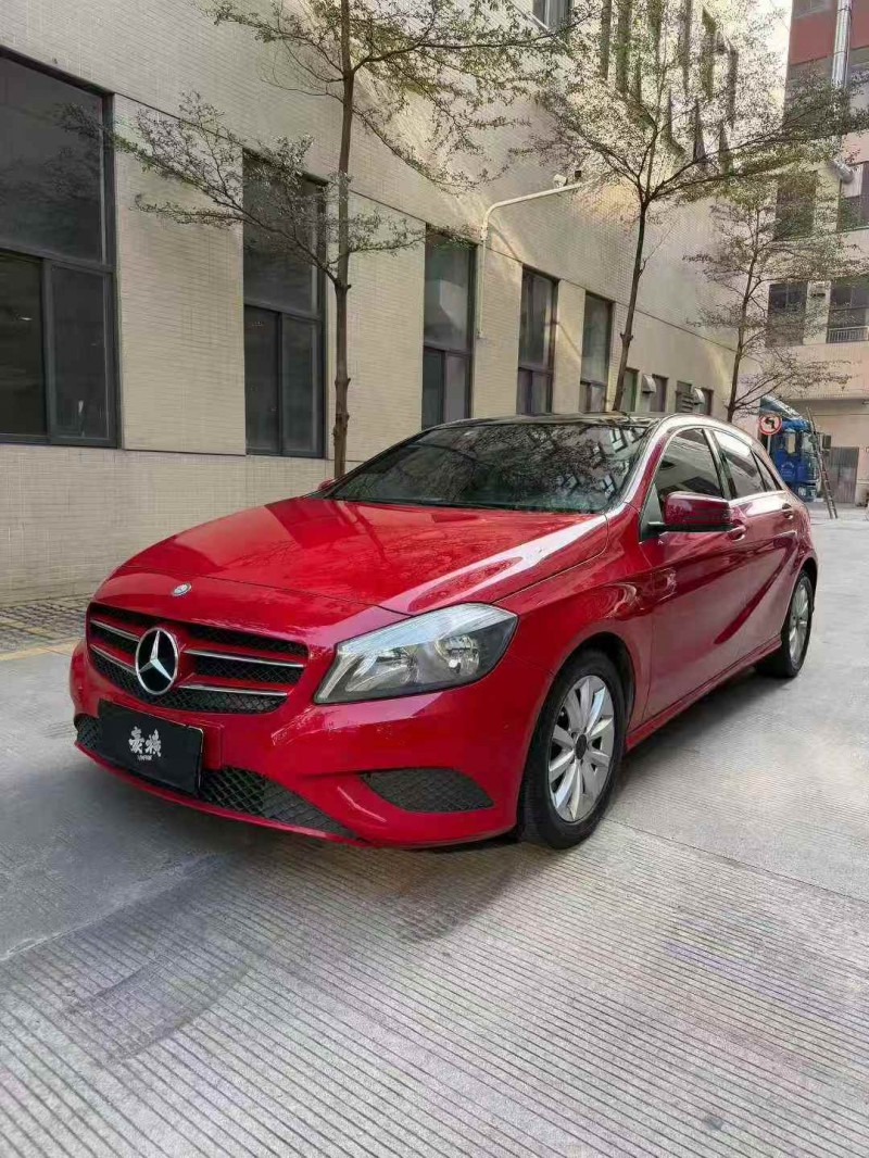 广州13年奔驰A3