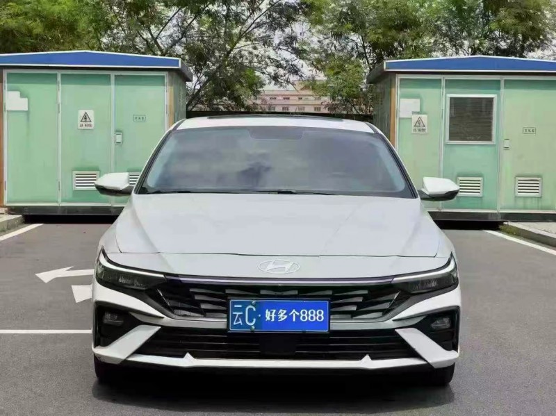 东莞24年现代伊兰特1
