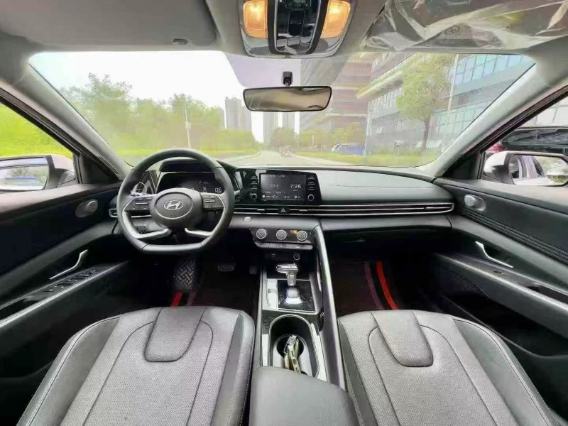 东莞24年现代伊兰特5