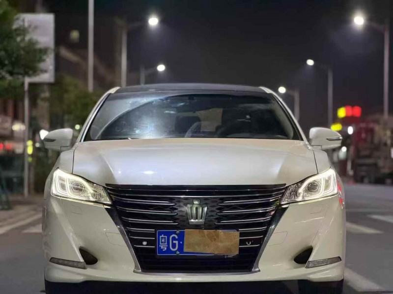 广州17年丰田皇冠1