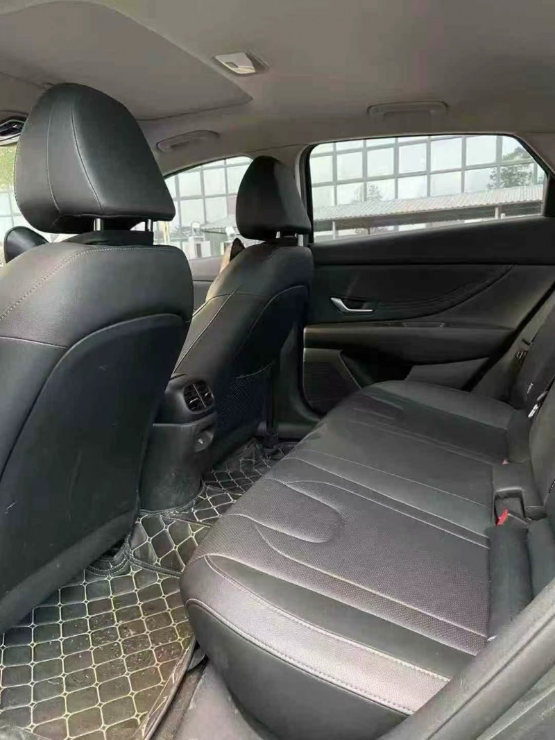 东莞23年现代伊兰特6