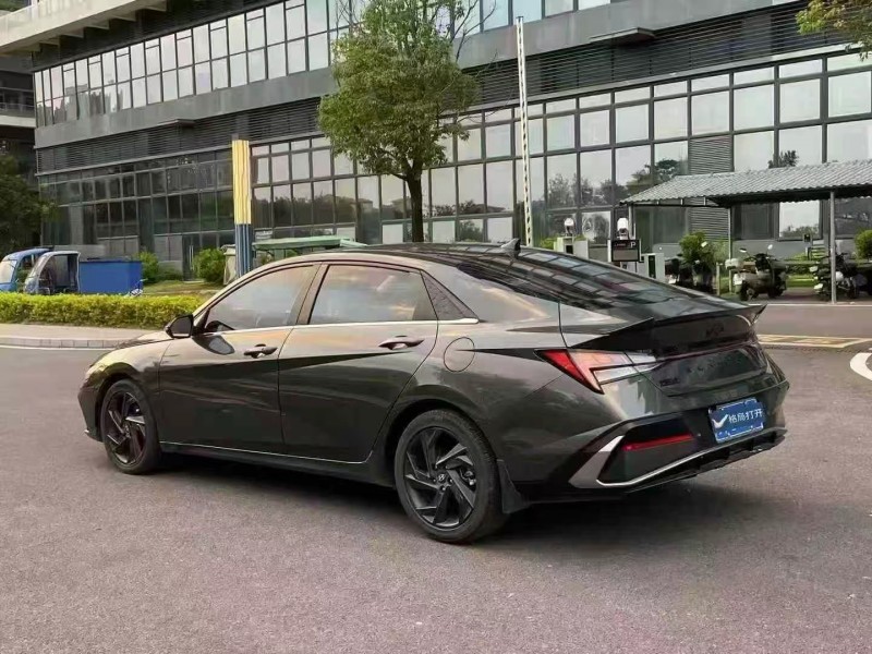 东莞23年现代伊兰特8