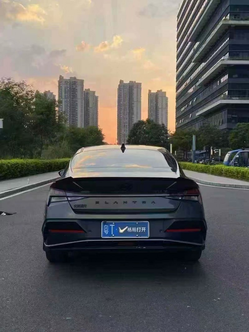 东莞23年现代伊兰特9