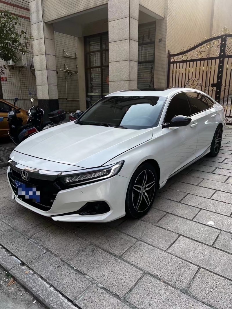 揭阳22年本田雅阁2