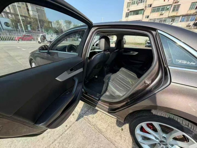 阜阳19年奥迪A4L7