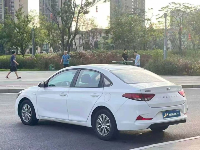 东莞19年现代悦动7