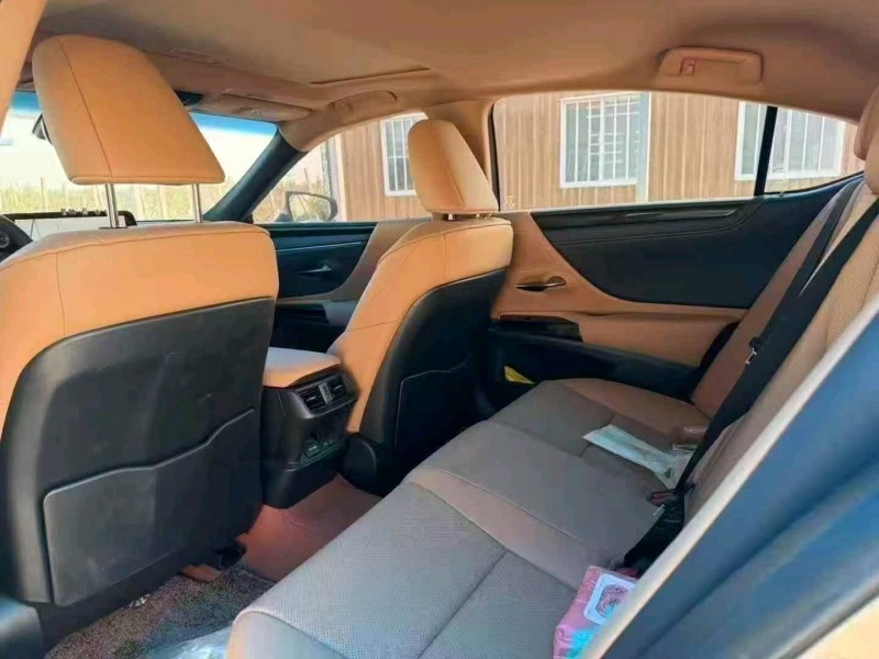 临沂24年雷克萨斯ES5