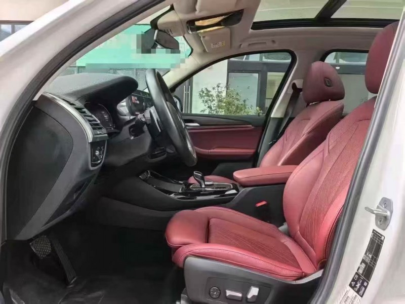 广州23年宝马X36