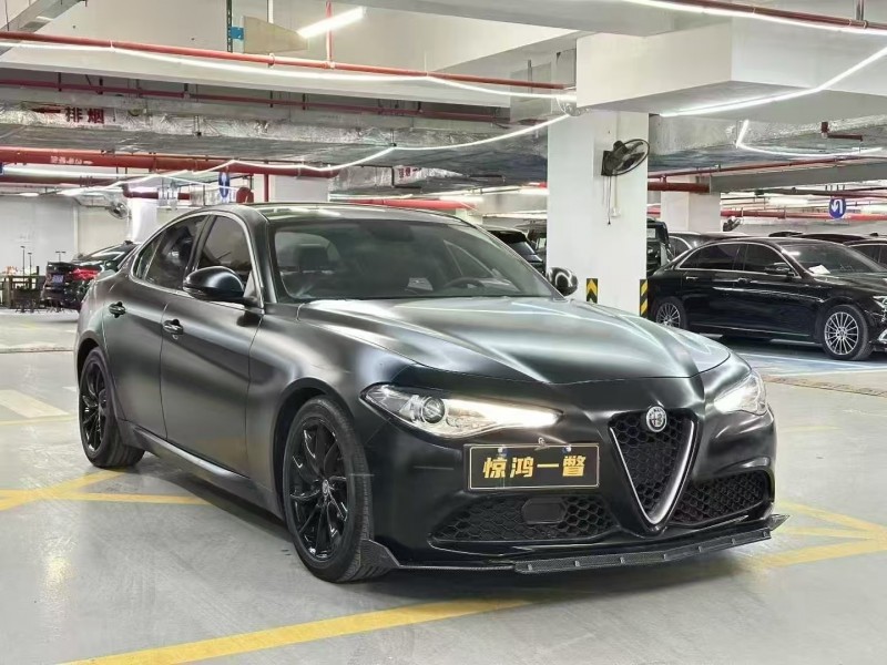 广州18年阿尔法·罗密欧Giulia2