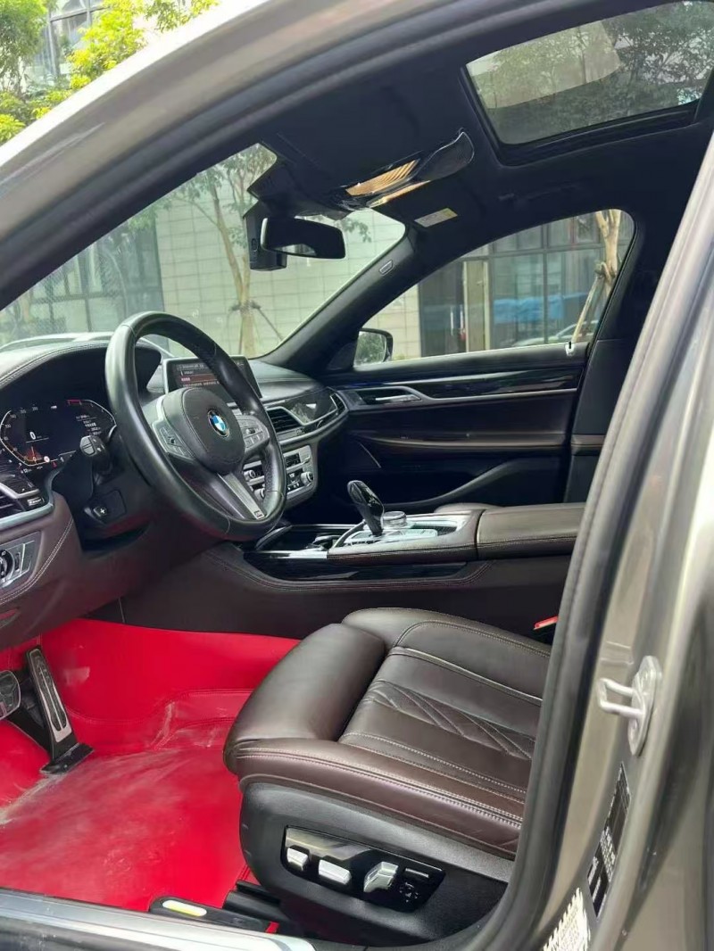 佛山21年宝马7系4