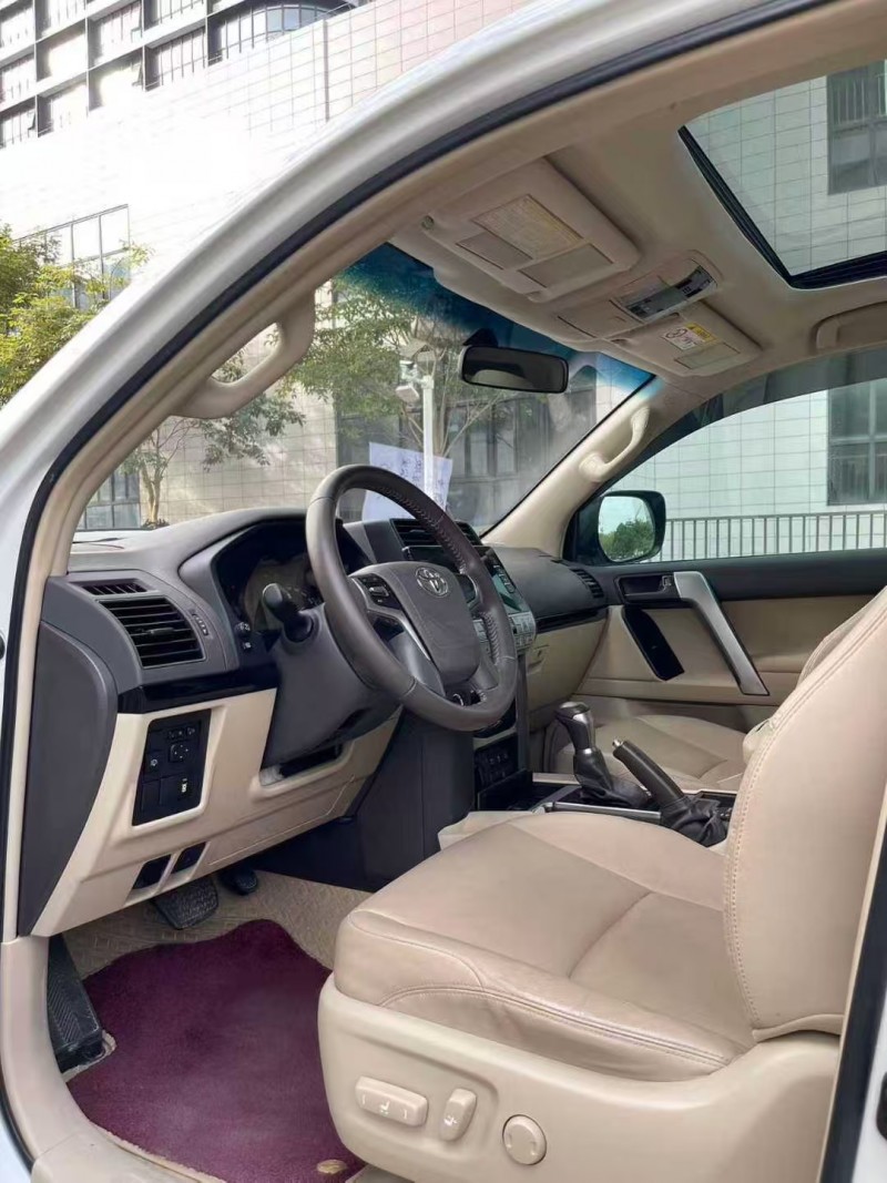 佛山19年豐田普拉多4