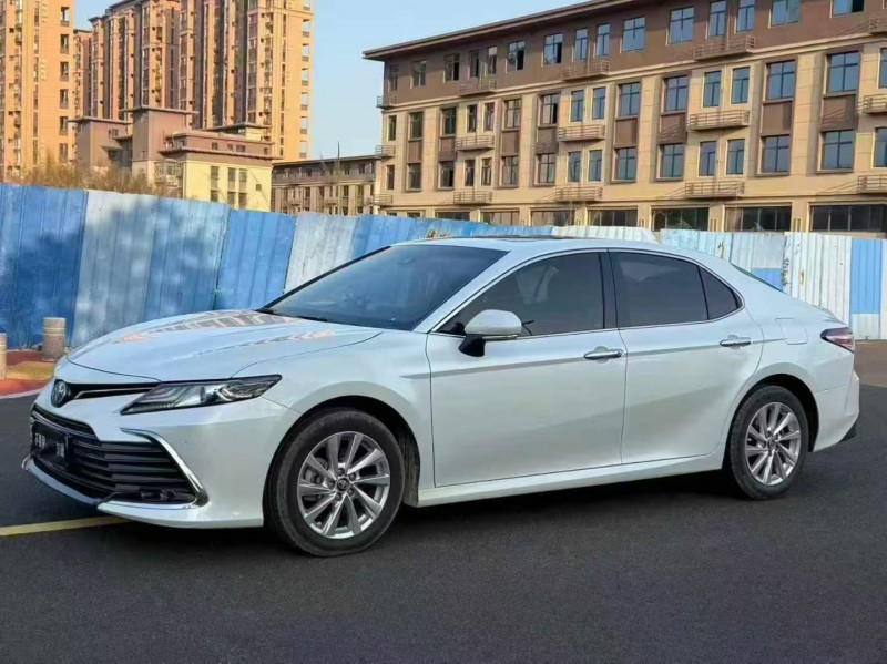 福州22年丰田凯美瑞3