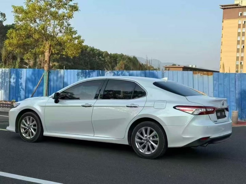 福州22年丰田凯美瑞7