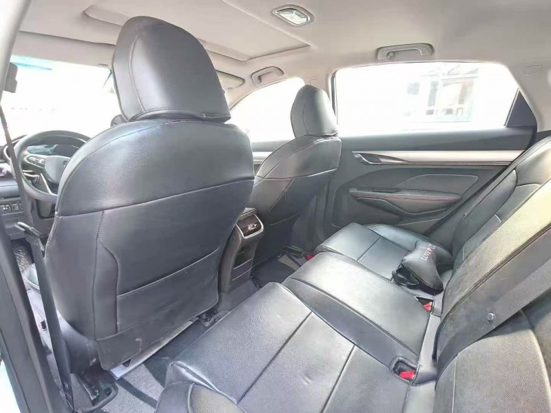 淮南19年吉利缤瑞4