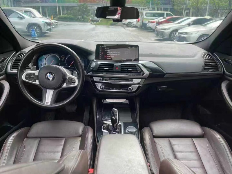 佛山19年宝马X44