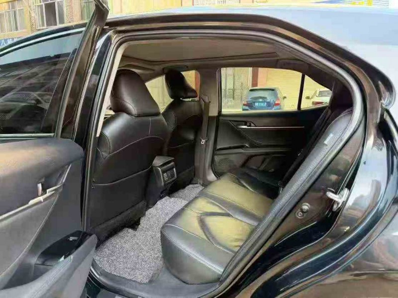 北海19年丰田凯美瑞5