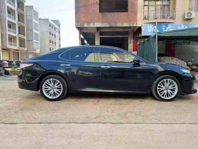 北海19年丰田凯美瑞8