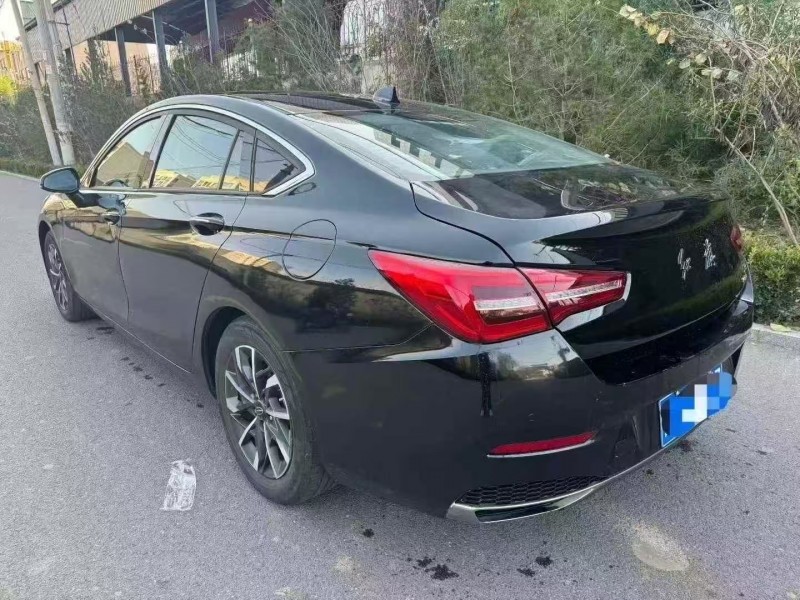 济宁22年红旗H57