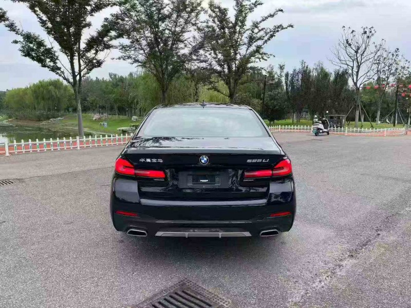 苏州23年宝马5系8