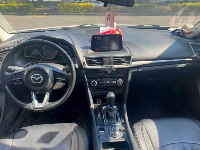 漳州17年马自达昂克赛拉5