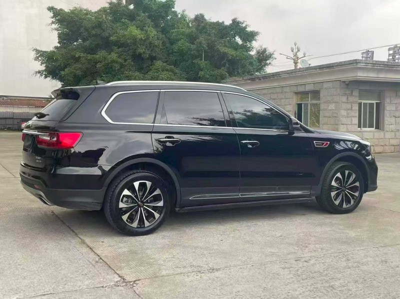 漳州23年红旗HS77