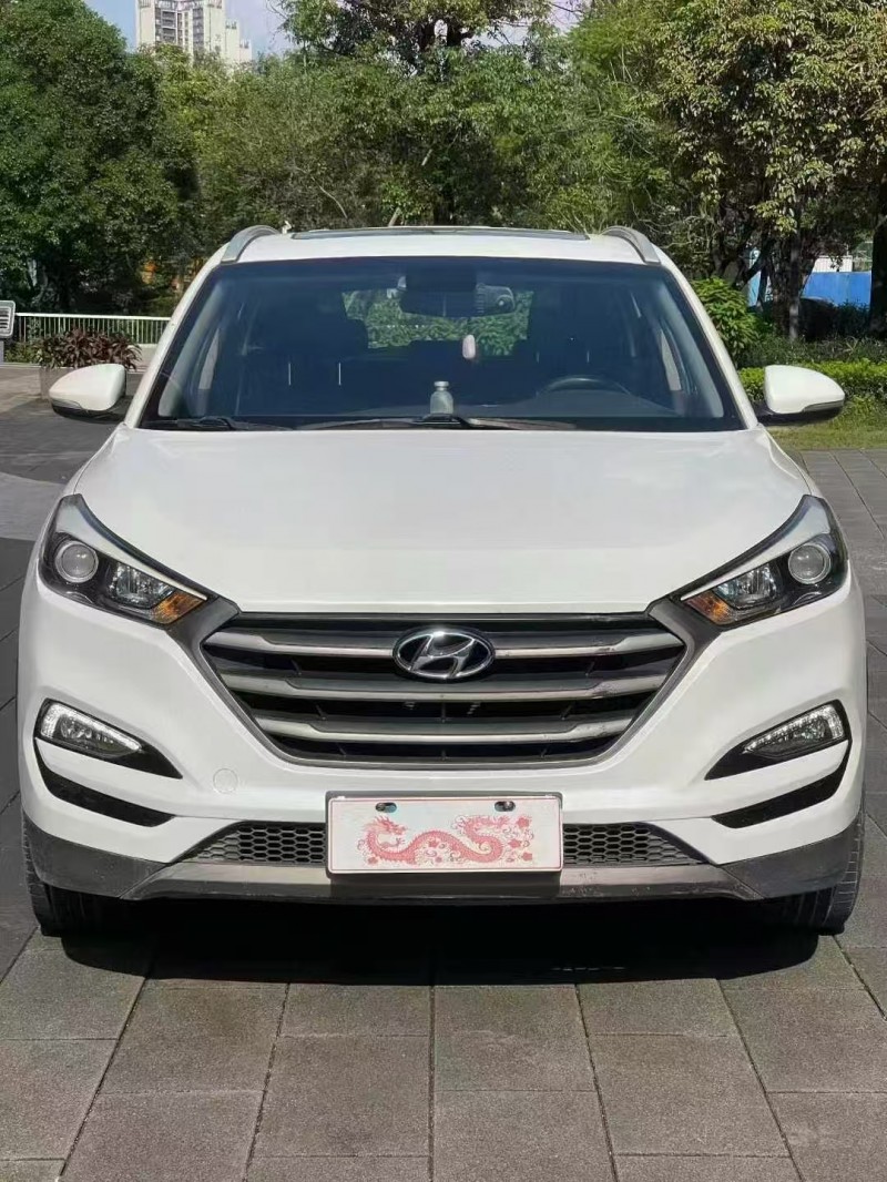 佛山17年现代途胜1