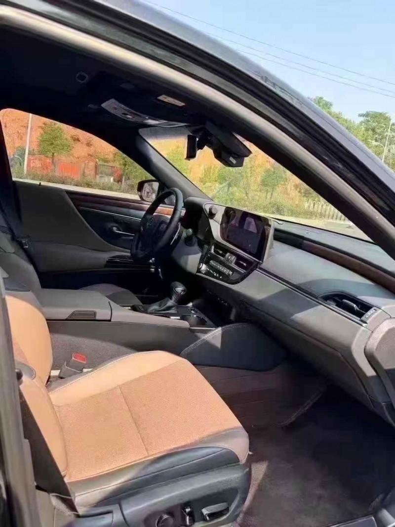 常德24年雷克萨斯ES4