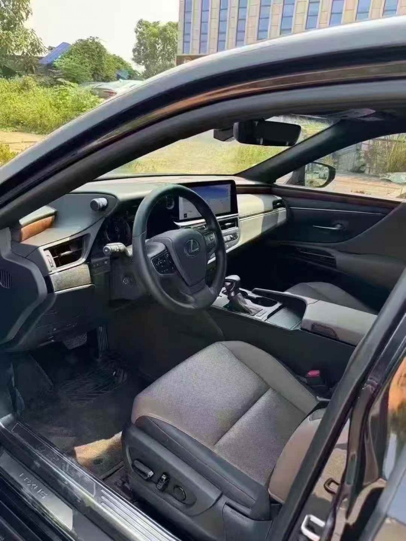 常德24年雷克萨斯ES6
