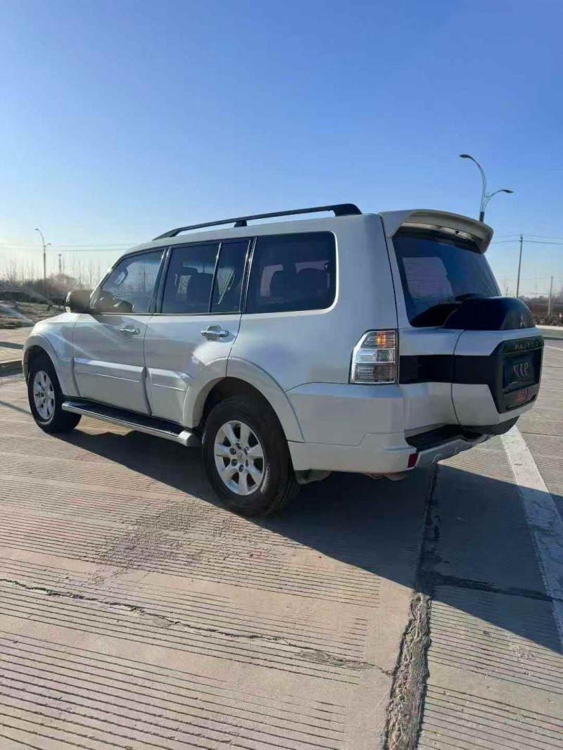 焦作20年三菱帕杰罗7