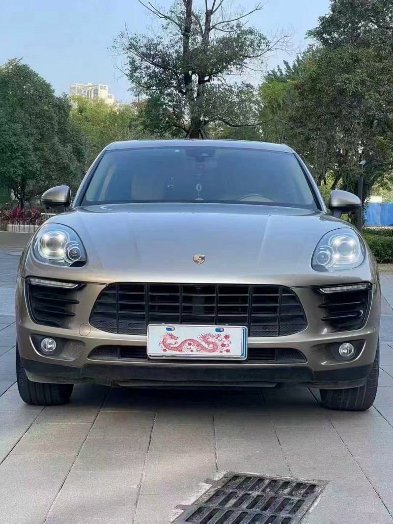 佛山16年保时捷Macan1