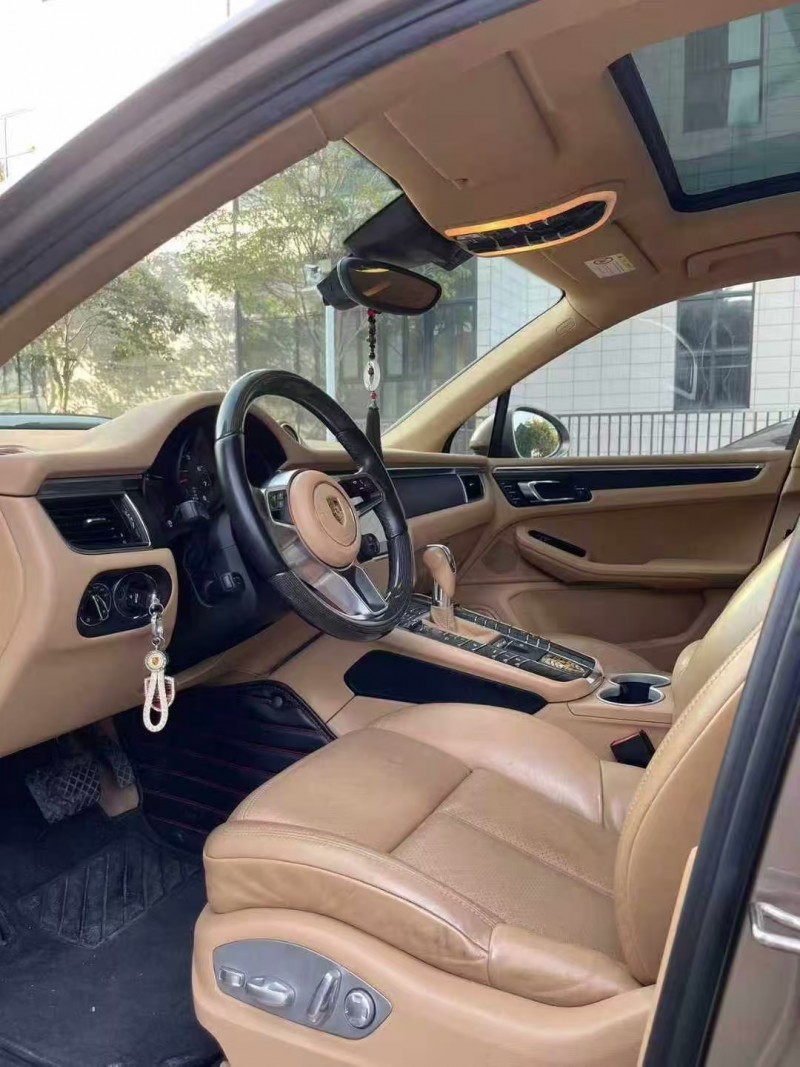 佛山16年保时捷Macan4