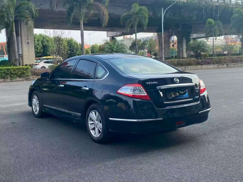 漳州12年日产天籁8