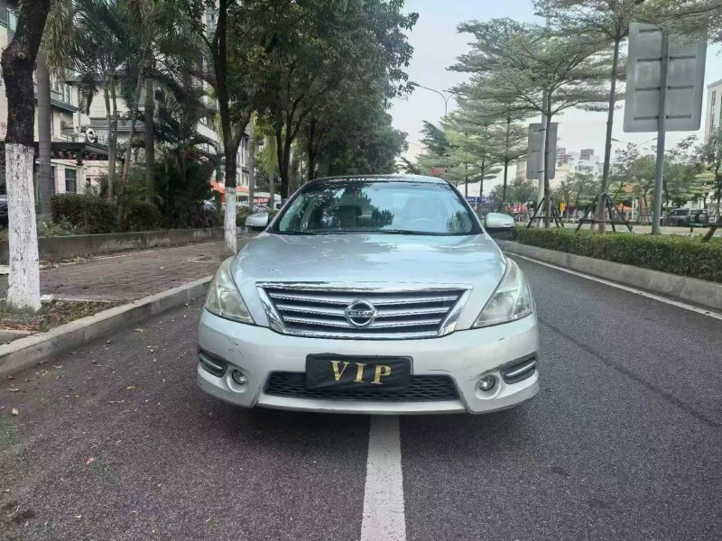 漳州11年日产天籁1