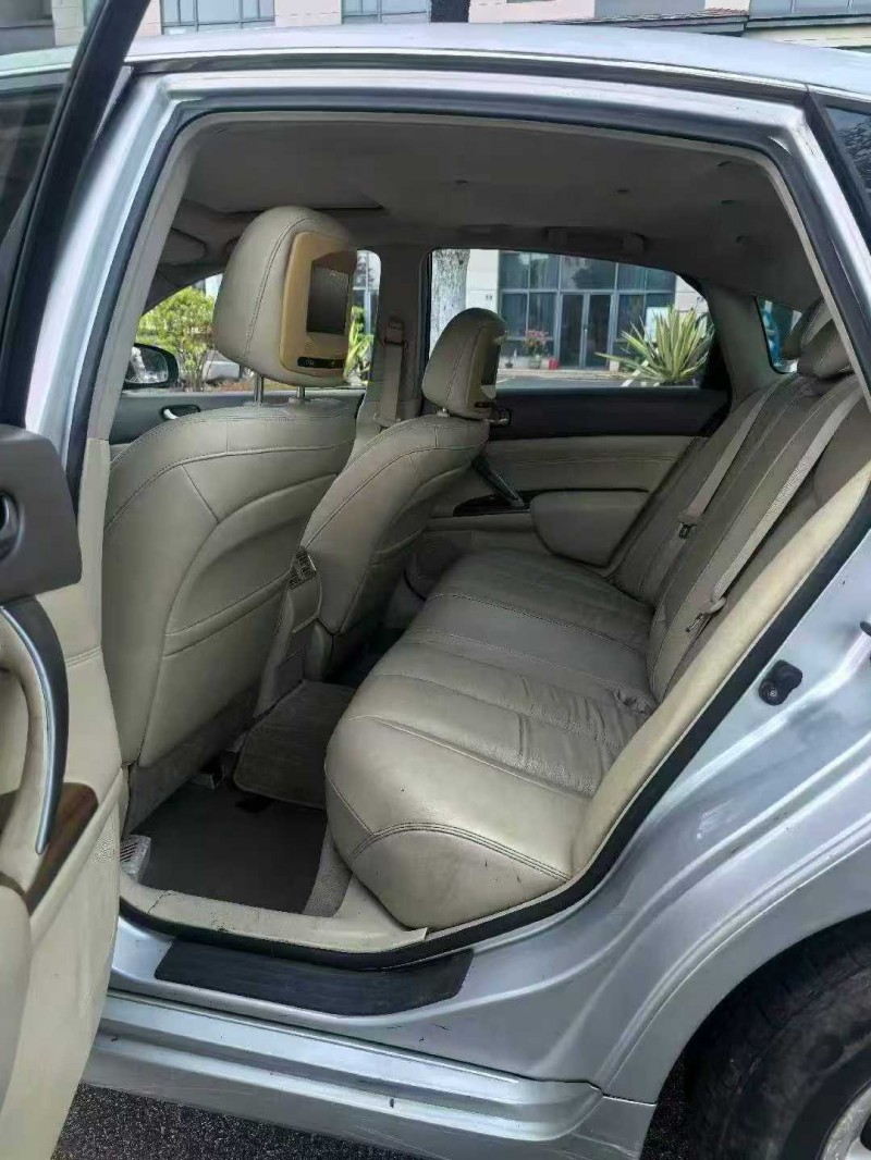 漳州11年日产天籁6