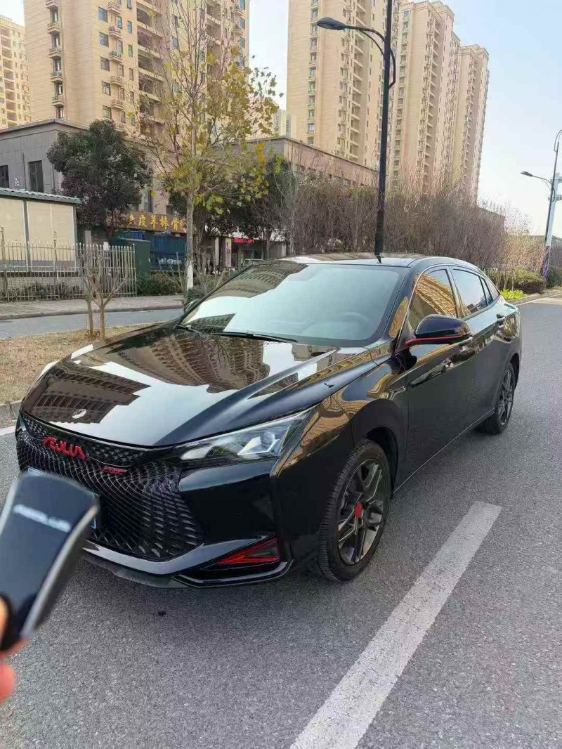 济宁22年东风奕炫2