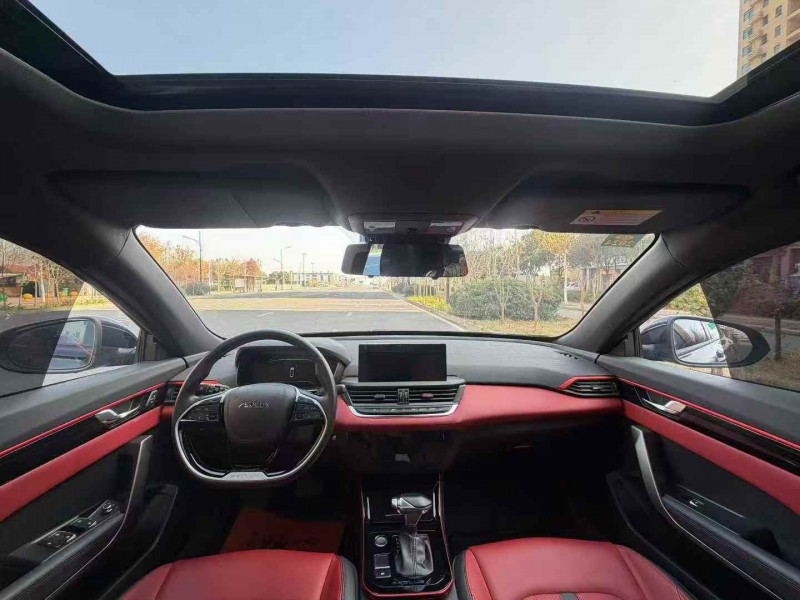 济宁22年东风奕炫3