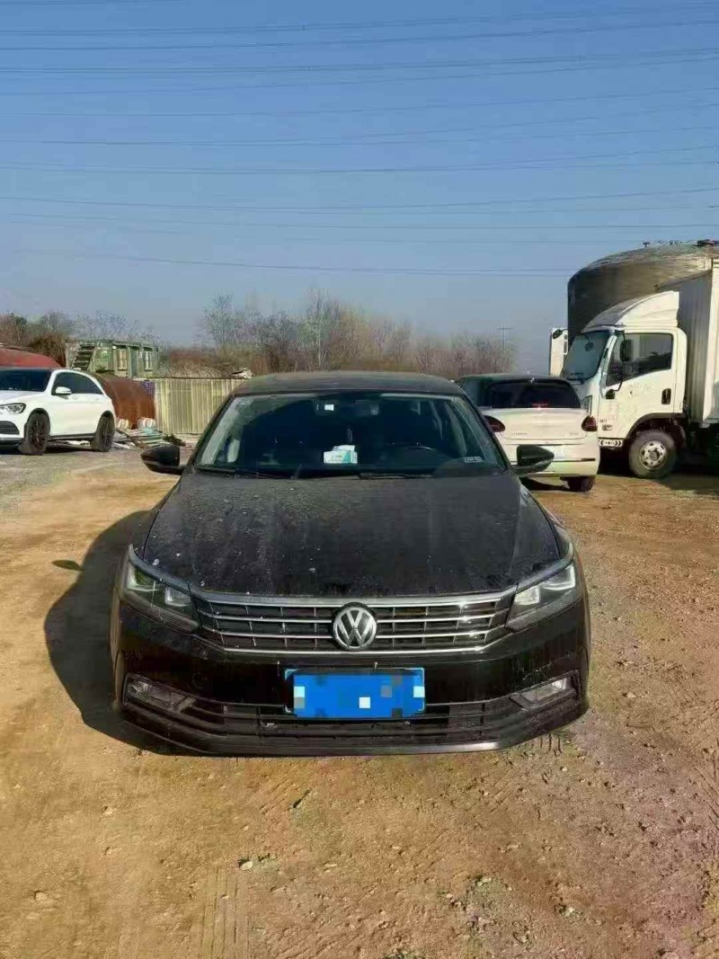 济宁16年大众帕萨特1