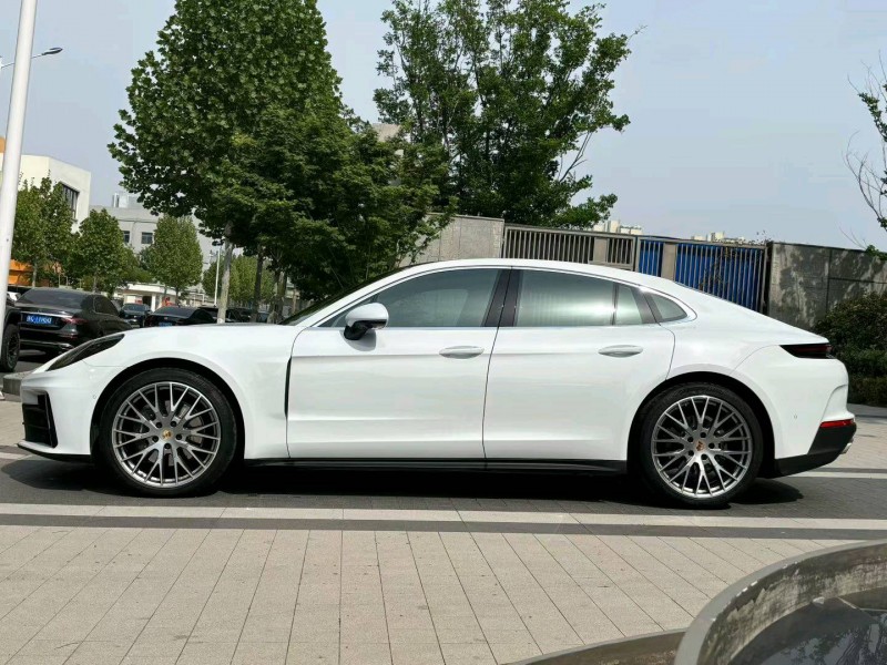 徐州24年保时捷帕拉梅拉8