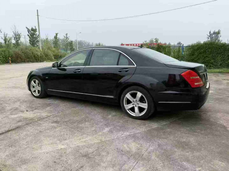 徐州11年奔驰S8