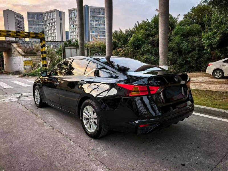 漳州21年日产天籁8