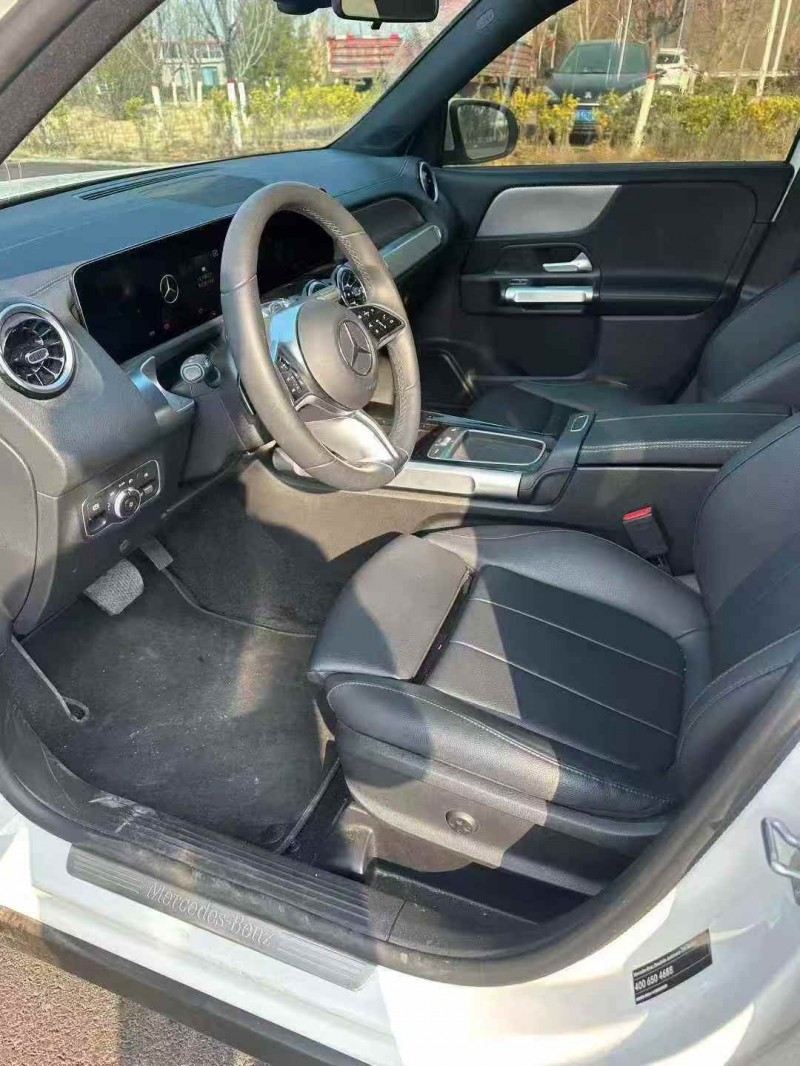 济宁23年奔驰GLB4