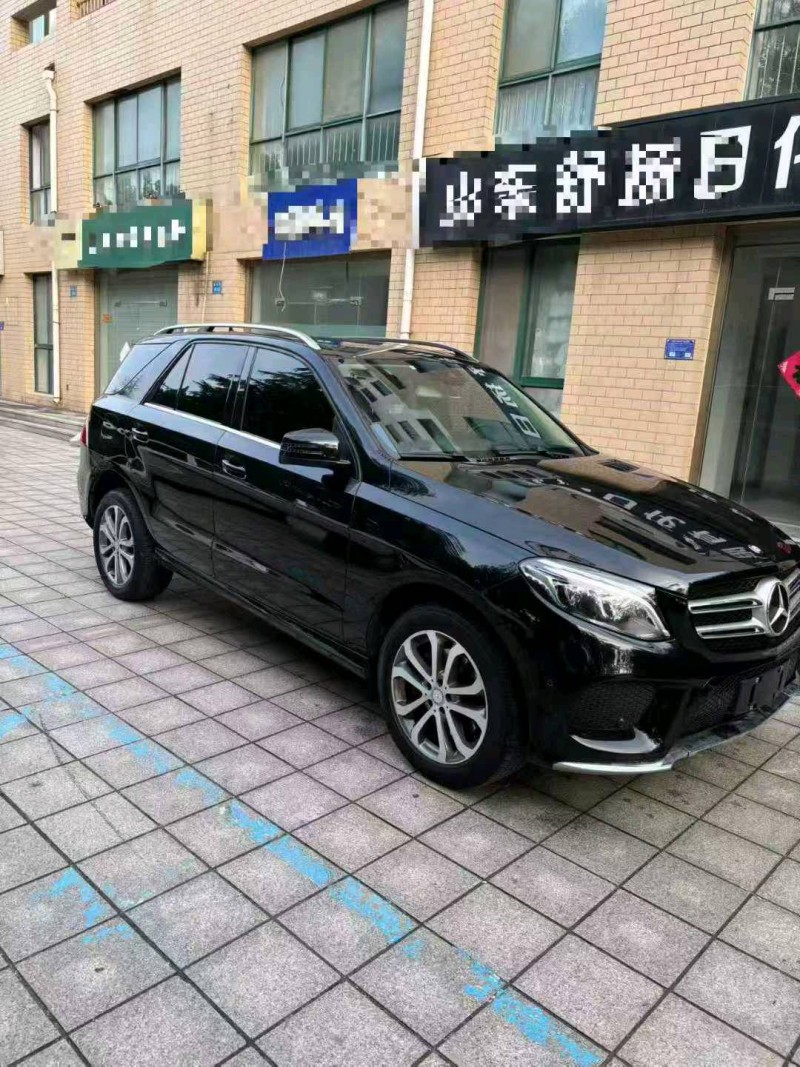 潍坊17年奔驰GLE2