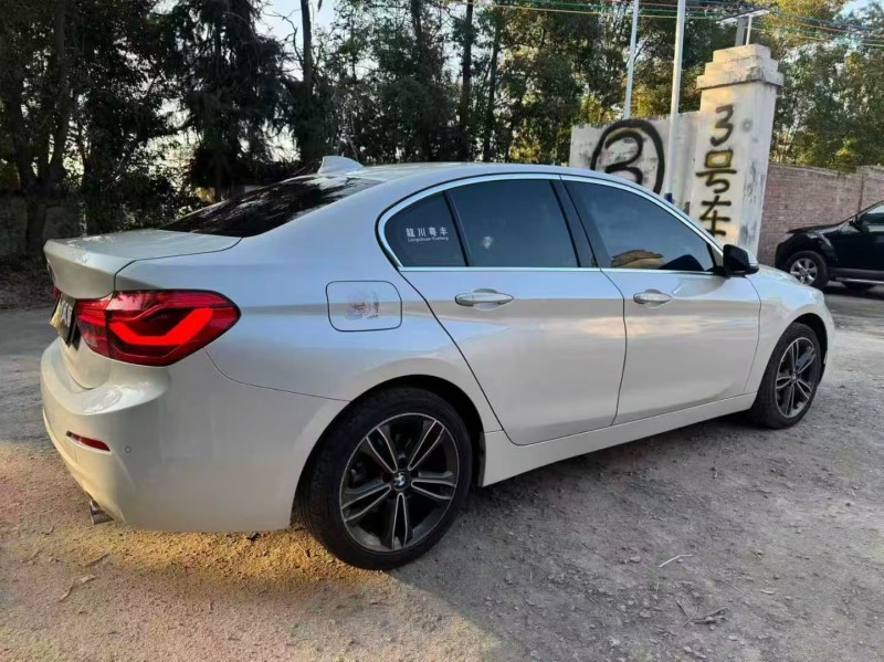 广州20年宝马1系8