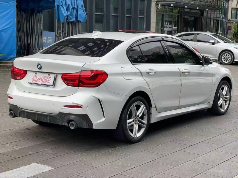 佛山22年宝马1系8