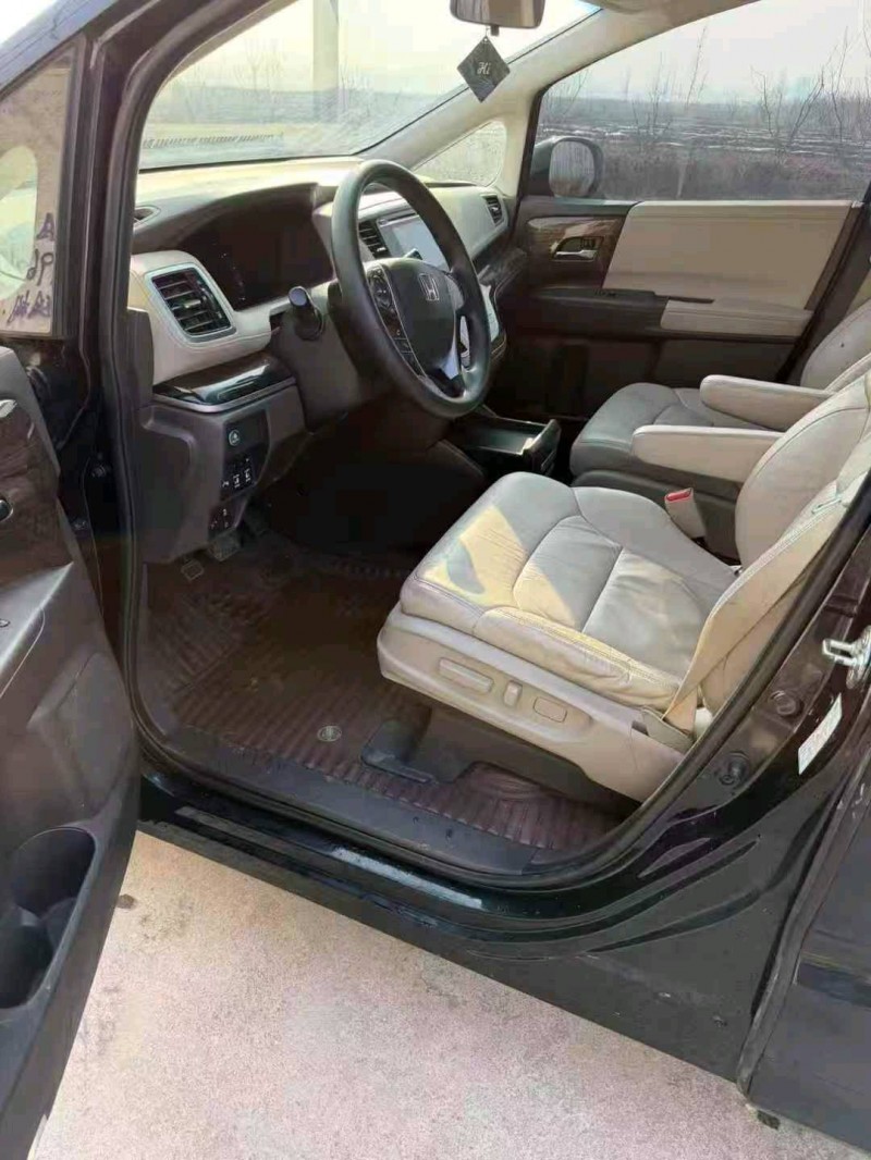 铜陵18年本田奥德赛3