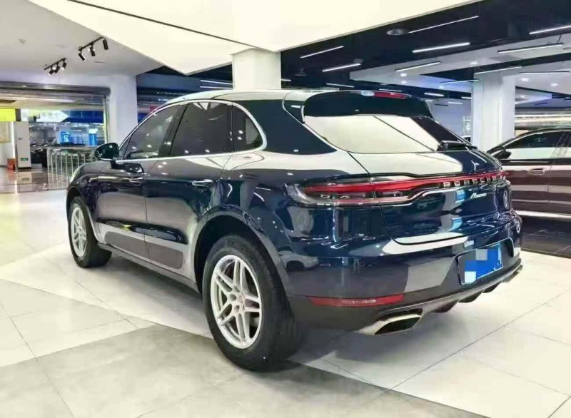 吉安20年保时捷Macan8
