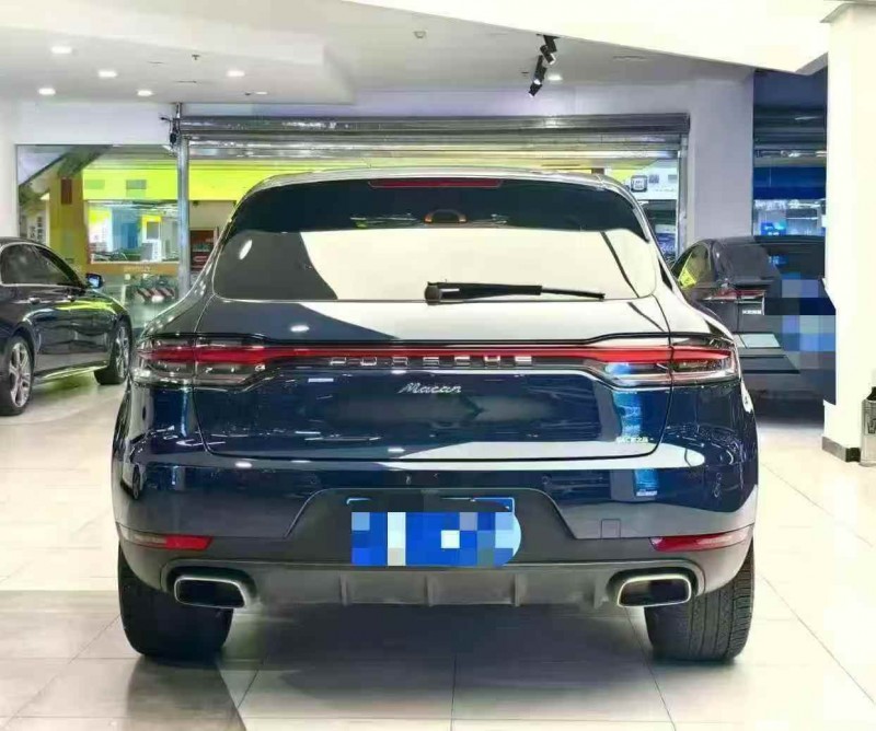 吉安20年保时捷Macan9