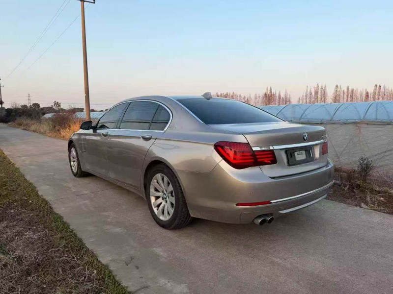 嘉兴15年宝马7系9